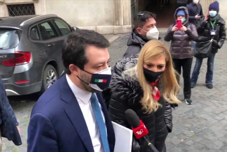 Matteo Salvini seppellisce Giuseppe Conte: in Senato squallida compravendita