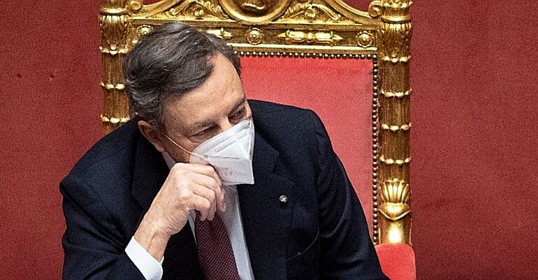 “Mario Draghi si è stufato di trattare con loro”. Bomba politica da Palazzo Chigi: “ribalta” il Parlamento