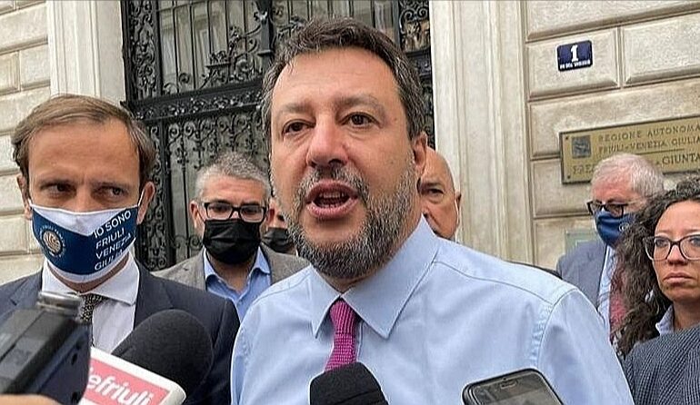 Mimmo Lucano condannato, Salvini disintegra i “guardoni” di sinistra: “Indignati ne abbiamo?”