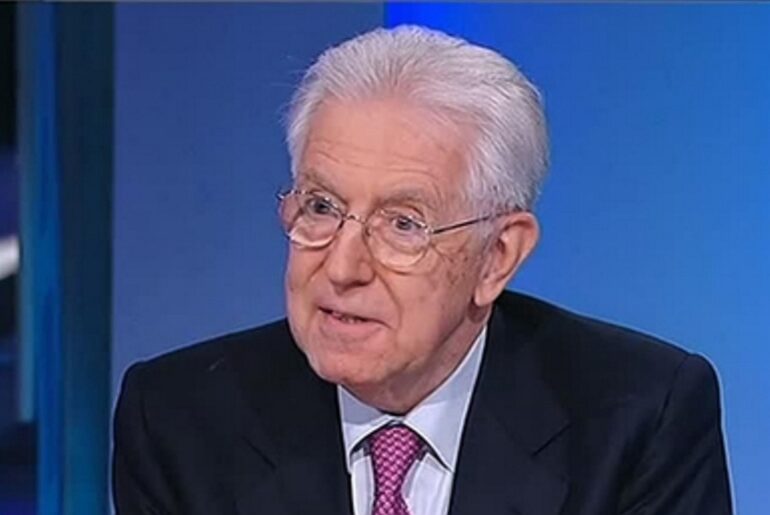 Mario Monti sogna il bavaglio. “L’informazione sul virus sia meno democratica”