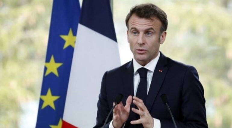Migranti, Emmanuel Macron tenta di ricucire: “L’Italia non può essere lasciata sola. Servono soluzioni comuni”