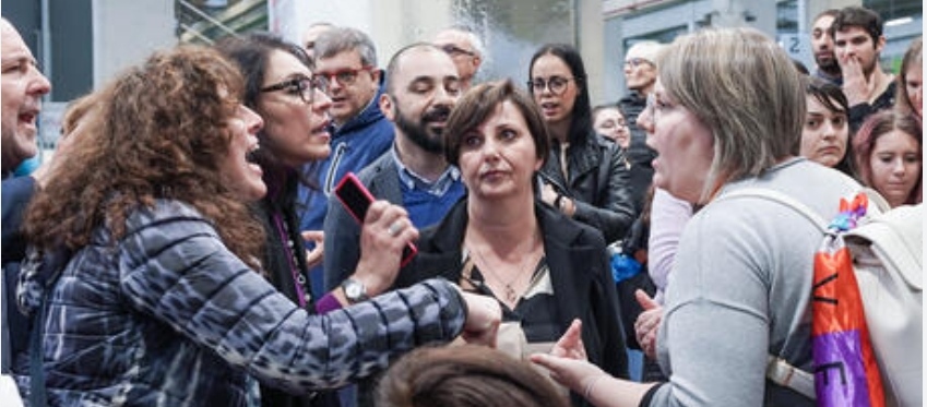 Torino, il Salone dell'odio e dell'intolleranza