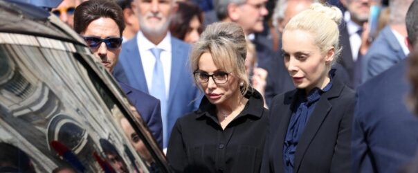 Berlusconi “perseguitato anche da morto”, l’accusa di Marina ai pm